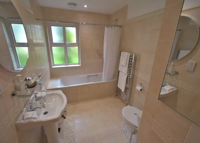 Herbert House ,v93 Rf64 3* Killarney