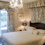 Herbert House ,v93 Rf64 Guest house
