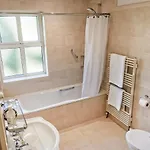 Guest house Herbert House ,v93 Rf64