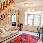 Herbert House ,v93 Rf64 3*
